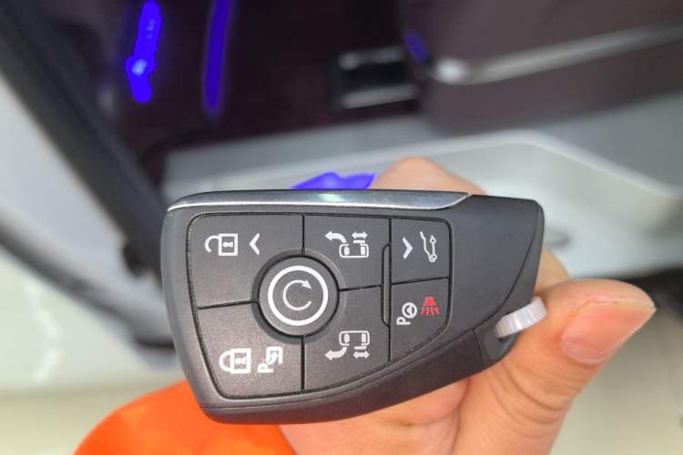 Used Buick Century 2023 2.0T Seven-Seater Yinshi Edition
