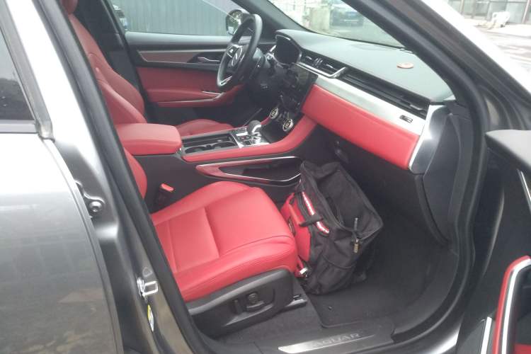 Used Jaguar F-PACE 2024 P250 R-Dynamic SE