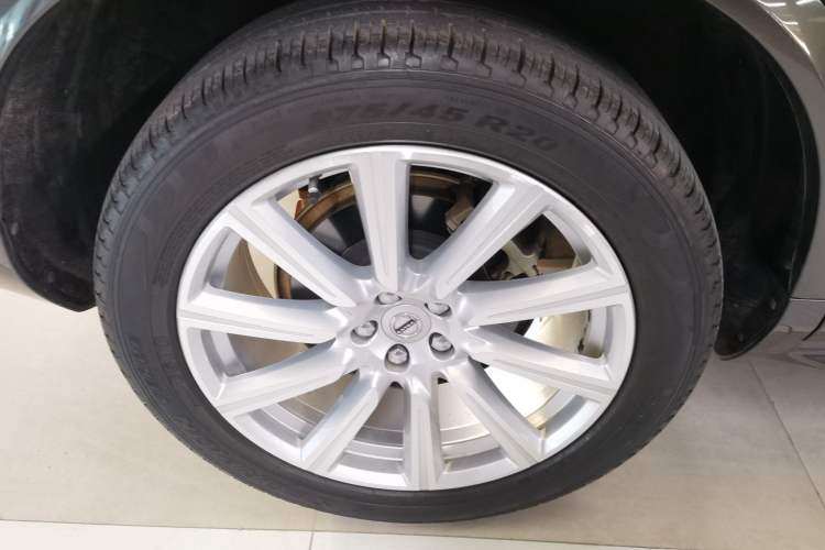 Used Volvo XC90 2019 T5 Zhiyi Edition 7-Seater China V Emission Standard
