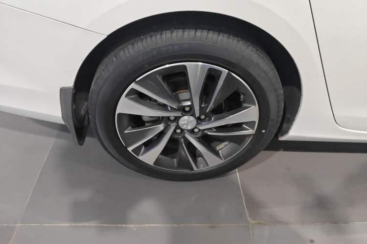 Used Peugeot 408 2019 360THP Automatic Luxury Edition China VI Standard
