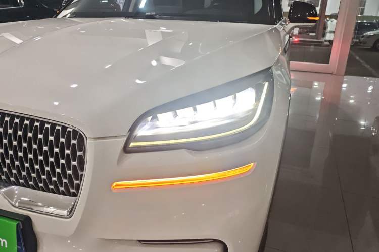 Used Lincoln Aviator 2020 3.0T V6 All-Wheel-Drive Premium Edition
