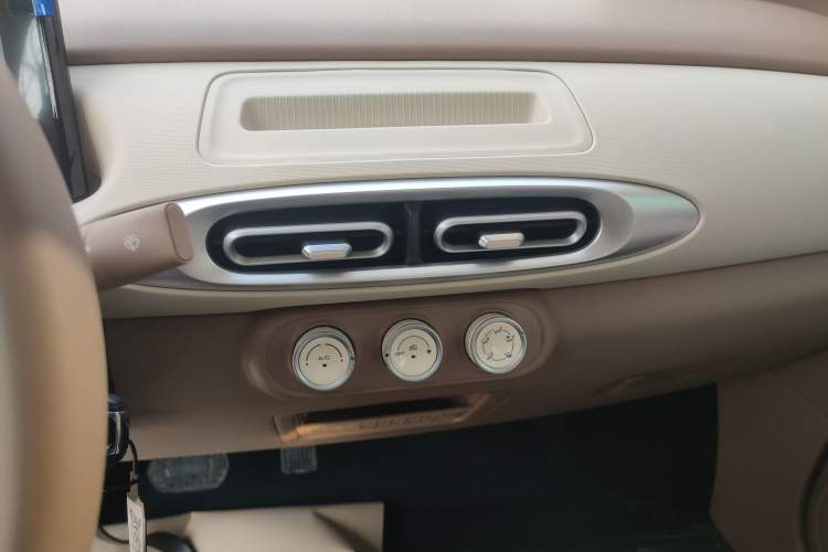 Used Wuling Hongguang MINIEV 2025 Four-Door Version Advanced Edition
