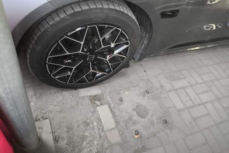 Used Zeekr 001 2025 WE Edition 100 kWh Rear-Wheel Drive
