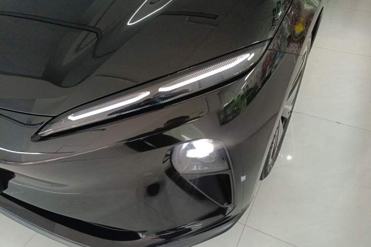 Used Nio ET5T 2023 75 kWh Touring