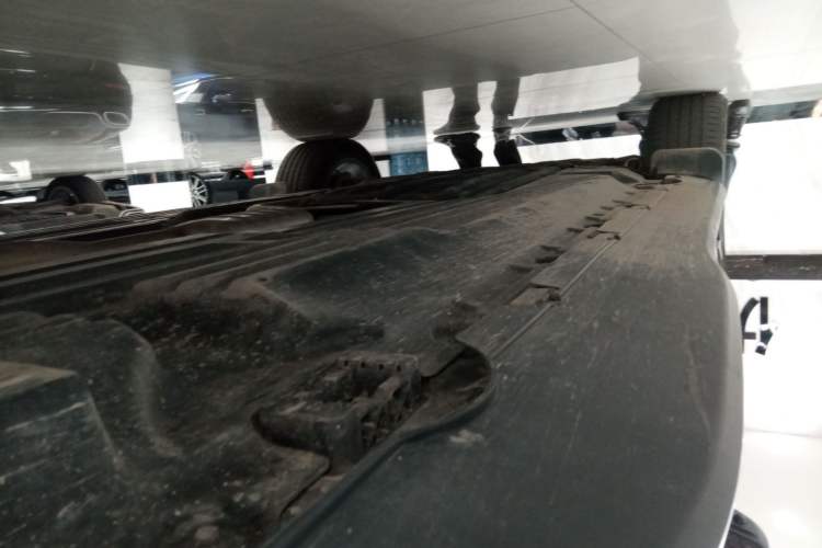 Used Mercedes-Benz GLC 2023 Facelift GLC 260 L 4MATIC Luxury Version 5 Seats
