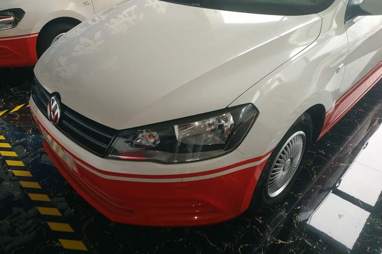 Used Volkswagen Jetta 2015 1.6L Automatic Fashion Model
