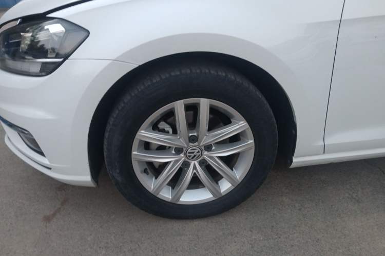 Used Volkswagen Golf 2018 230TSI Automatic Comfort Model
