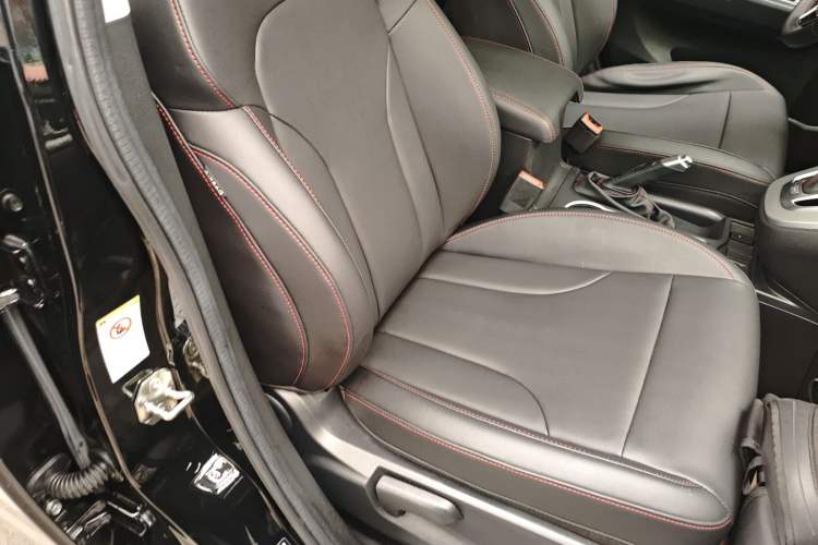 Used Haval M6 2017 1.5T Automatic Two-Wheel Drive Elite Model
