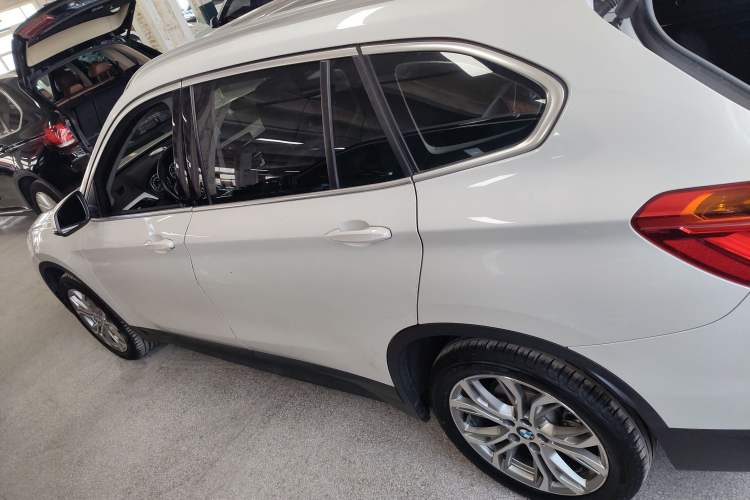 Used BMW X1 2019 sDrive20Li Leading Model
