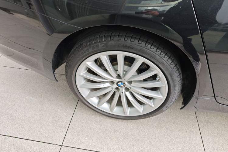 Used BMW 5 Series 2022 Second Facelift 530Li Luxury Edition Premium Package
