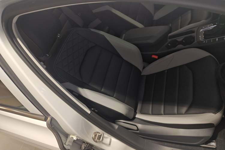 Used Volkswagen Bora 2024 300TSI DSG Prestige Edition
