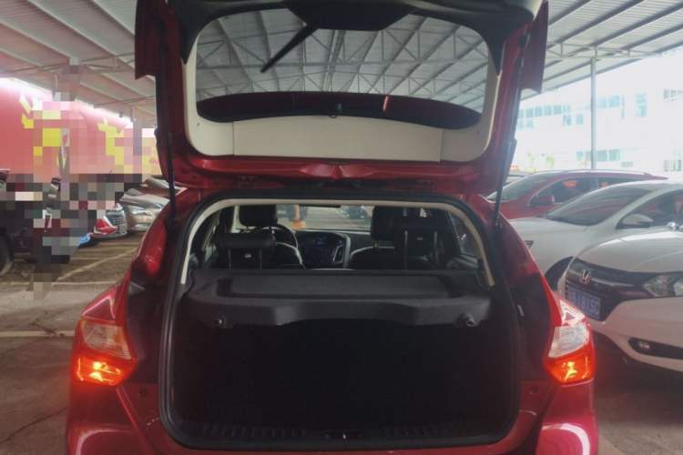 Used Ford Focus 2012 Hatchback 1.6L Automatic Fashion Edition
