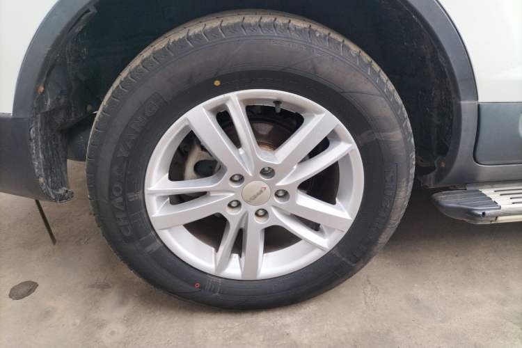 Used Yema T70 2015 1.8L Manual Luxury Model
