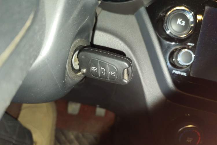 Used Kia K2 2015 Sedan 1.4L MT GLS