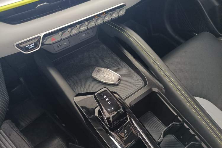 Used Geely Auto Coolray 2022 Bin Yue COOL 1.5TD DCT Hot Engine Edition