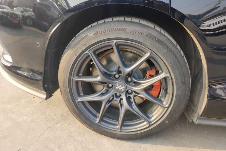 Used  L6 2024 Max Long-Range Version
