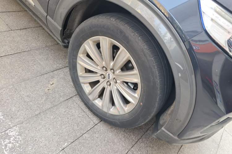 Used Ford Explorer 2020 EcoBoost 285 4x4 Titanium Edition 7-Seater