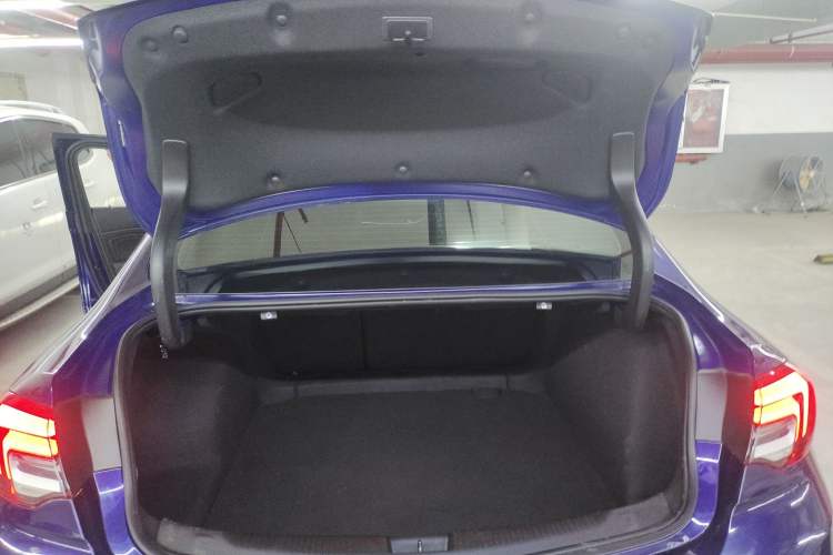 Used Buick Regal 2021 GS 28T Prestige Model
