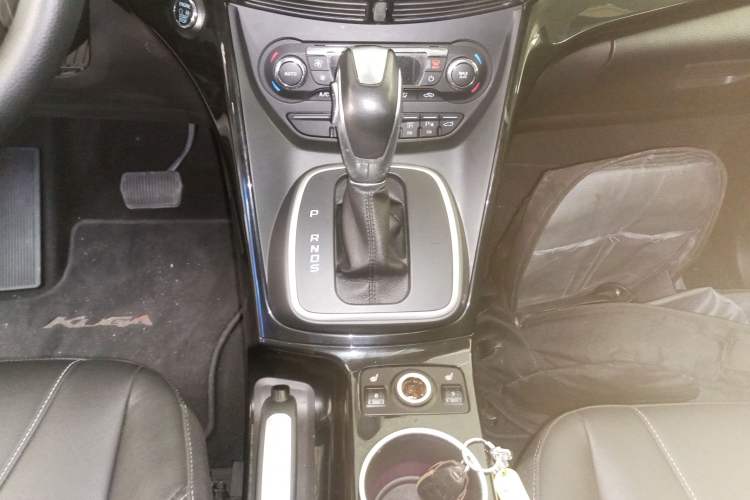 Used Ford Kuga 2015 2.0L GTDi Four-Wheel-Drive Sport Model