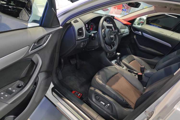 Used Audi Q3 2017 35 TFSI Fashion Model
