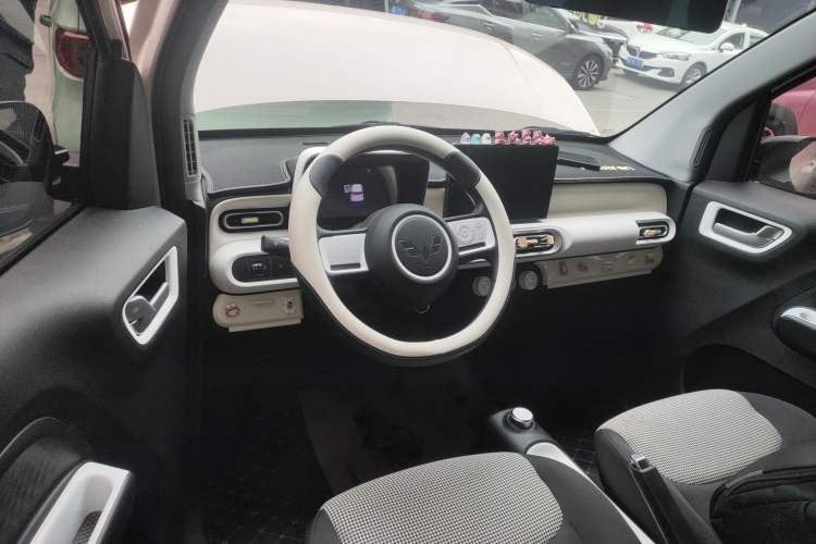 Used Wuling Hongguang MINIEV 2024 3rd Generation 215km Youth Edition
