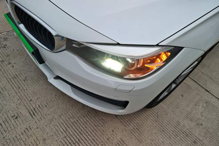 Used BMW 3 Series GT 2017 320i Sport Edition
