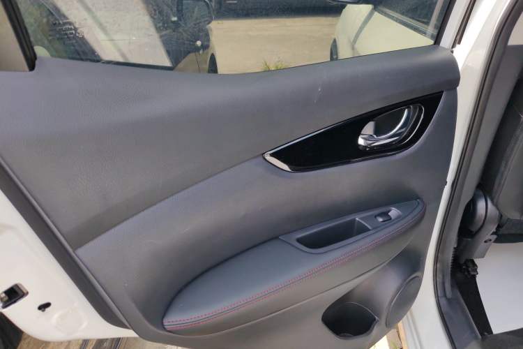 Used Nissan Qashqai 2022 2.0L CVT XV Smart Enjoyment Version
