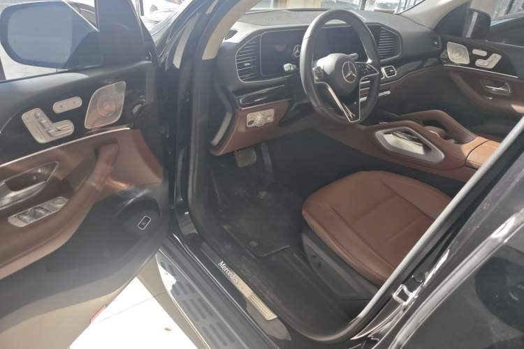 Used Mercedes-Benz GLE 2025 GLE 350 4MATIC Stylish Model
