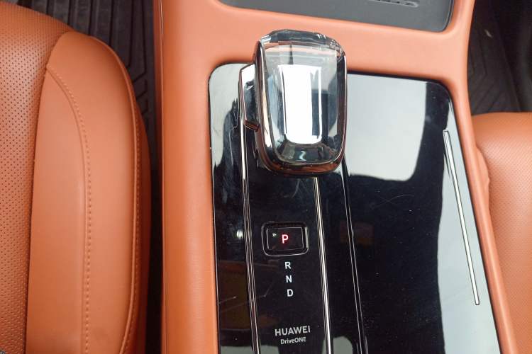 Used Hima AITO M7 2024 1.5T Four-Wheel Drive Plus Version 5 Seats
