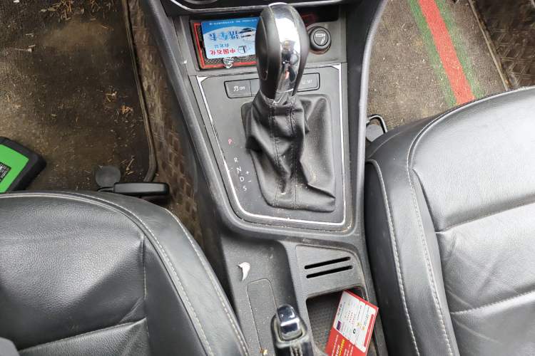 Used Volkswagen Lavida 2015 1.6L Automatic Comfort Edition
