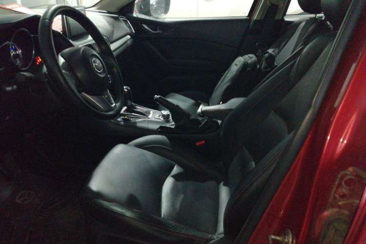 Used Mazda Mazda 3 Axela 2014 Hatchback 2.0L Automatic Flagship Model