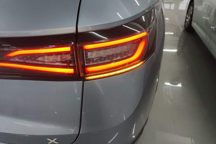 Used Volkswagen ID.4 X 2025 Smart Version Pure & Intelligent Enjoyment Edition
