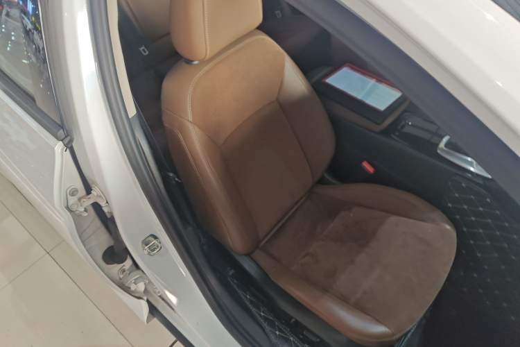 Used Buick Regal 2019 Revised 20T Luxury Version China VI Standard
