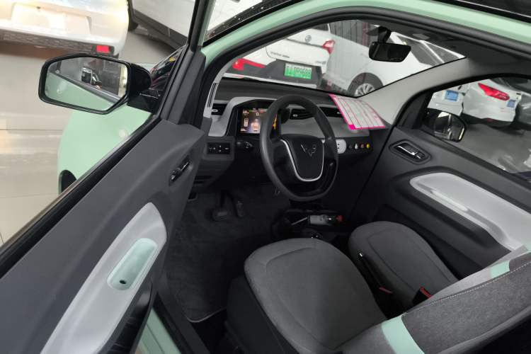 Used Wuling Hongguang MINIEV 2021 Macaron Premium Model – Lithium Iron Phosphate
