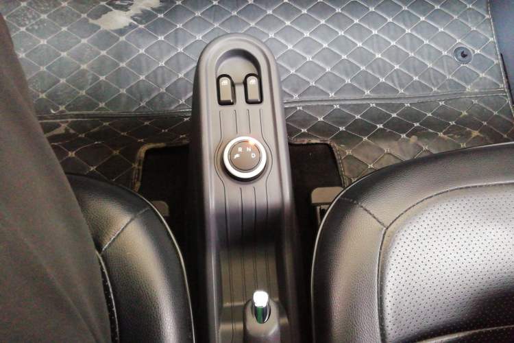 Used Wuling Hongguang MINIEV 2021 Macaron Premium Model – Lithium Iron Phosphate