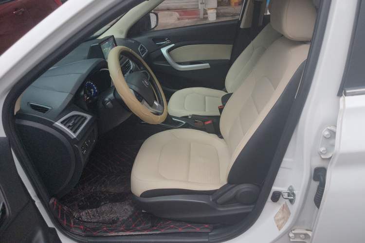 Used Changan Alsvin V7 2015 1.6L Manual Enjoyment Model China V Standard