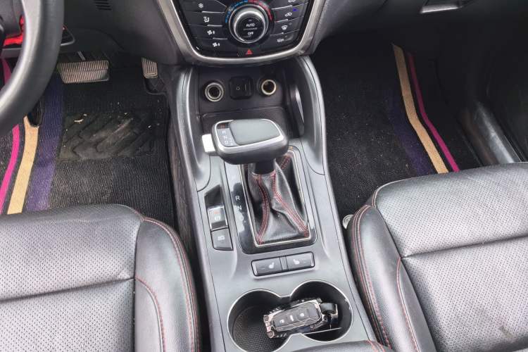 Used Changan CS75 2016 1.8T Automatic Prestige Model China V Standard
