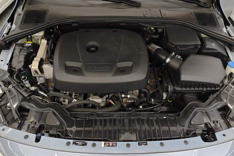 Used Volvo S60 2018 S60L T4 Smart & Ambitious Edition
