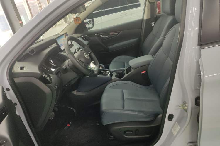 Used Nissan Qashqai 2025 Honor 2.0L CVT XV+ Leading Edition
