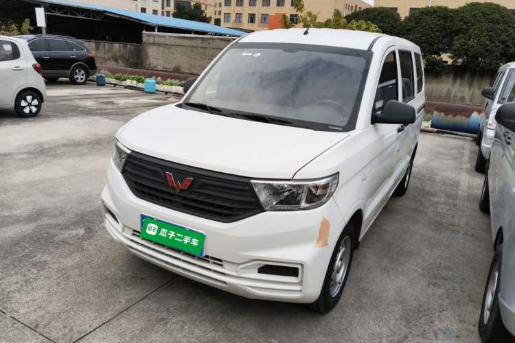 Used Wuling Hongguang V 2022 1.5L Jingqu Version Hydraulic Power Steering LAR
