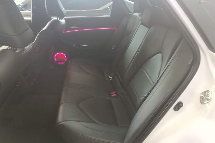 Used Toyota Avalon 2022 Dual-Engine 2.5L Luxury Edition