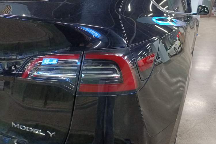 Used Tesla Model Y 2021 Standard Range Rear-Wheel Drive Version