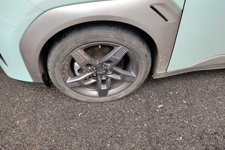 Used AION Y 2023 Plus 510 Enjoy Edition