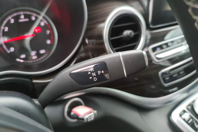 Used Mercedes-Benz V-Class 2017 V 260 Avantgarde Edition
