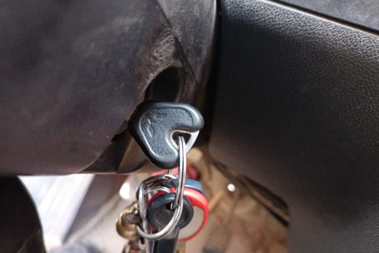 Used Wuling Zhiguang 2013 1.0L Practical Version