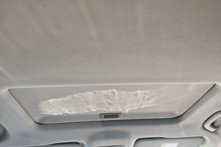 Used Geely Auto Emgrand X7 Sport 2021 Million Edition 1.8TD DCT Two-Wheel Drive Luxury Model
