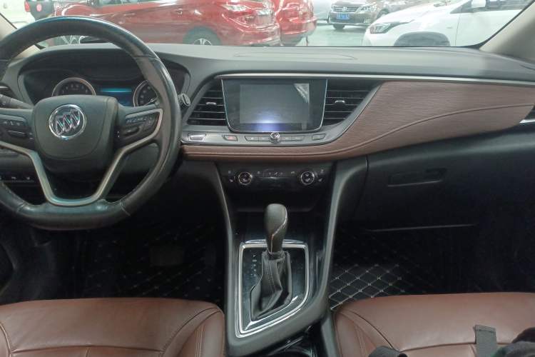 Used Buick GL6 2018 18T 6-Seater Prestige Model
