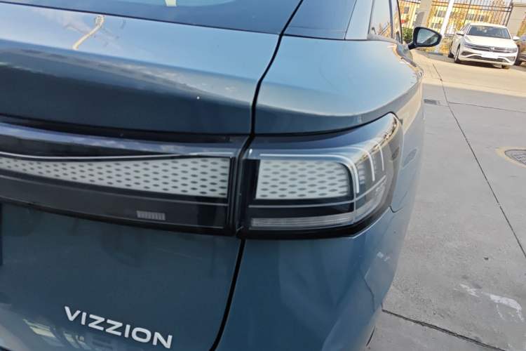 Used Volkswagen ID.7 VIZZION 2024 AIR model
