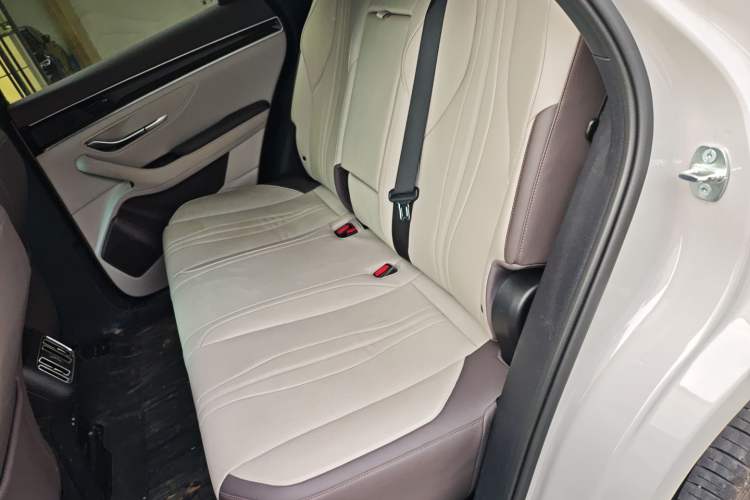 Used BYD Song PLUS New Energy 2025 DM-i 160KM Flagship Model
