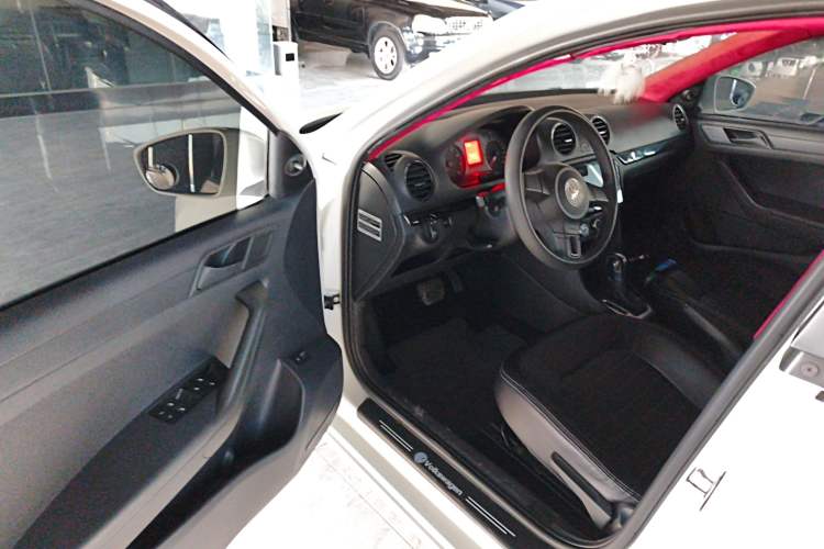 Used Volkswagen Jetta 2015 Value Edition 1.6L Automatic Fashion Version
